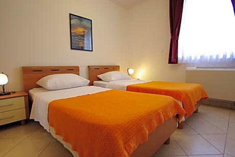 One-Bedroom Suite with Balcony