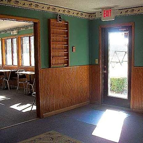 Mohican Little Brown Inn Loudonville