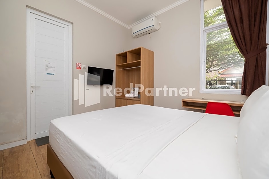 Palm Eight Mitra RedDoorz