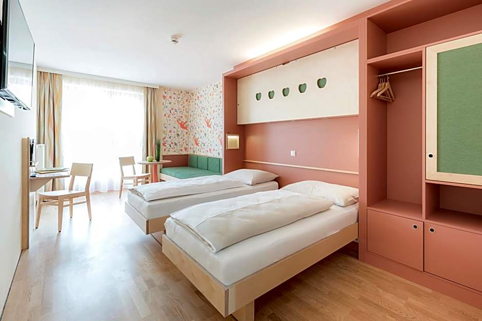 JUFA Hotel Stubenbergsee