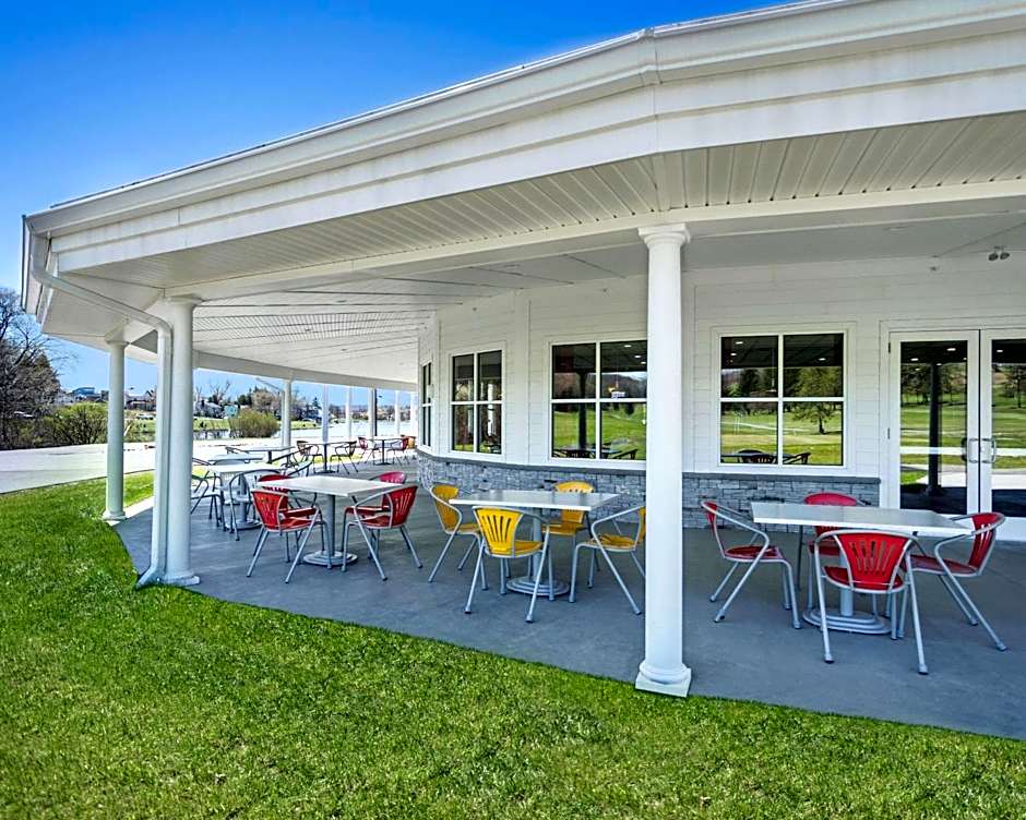 Comfort Suites DuBois Country Club