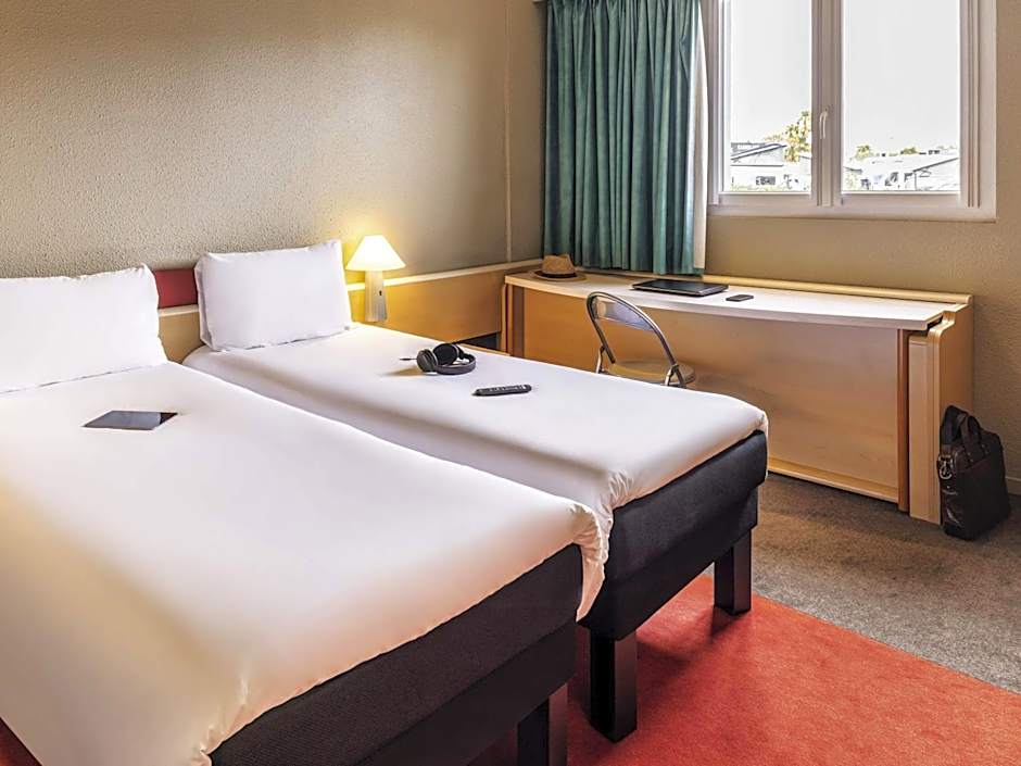 ibis Tarbes Odos