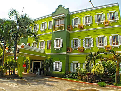 Hotel Camila 2