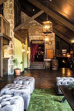 Old Stone Inn Boutique Hotel