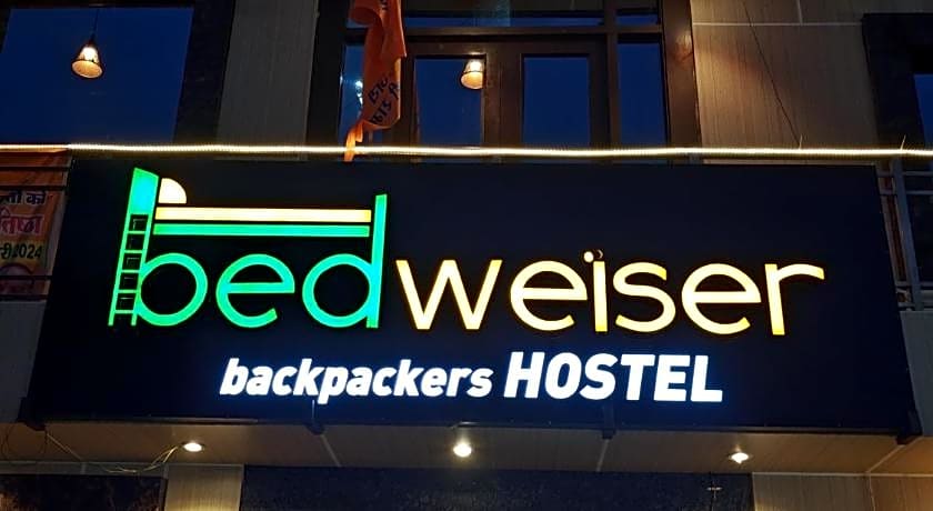 Bedweiser Backpackers Hostel