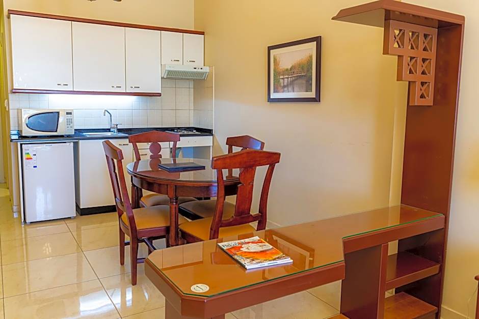 Comfort Hotel Suites