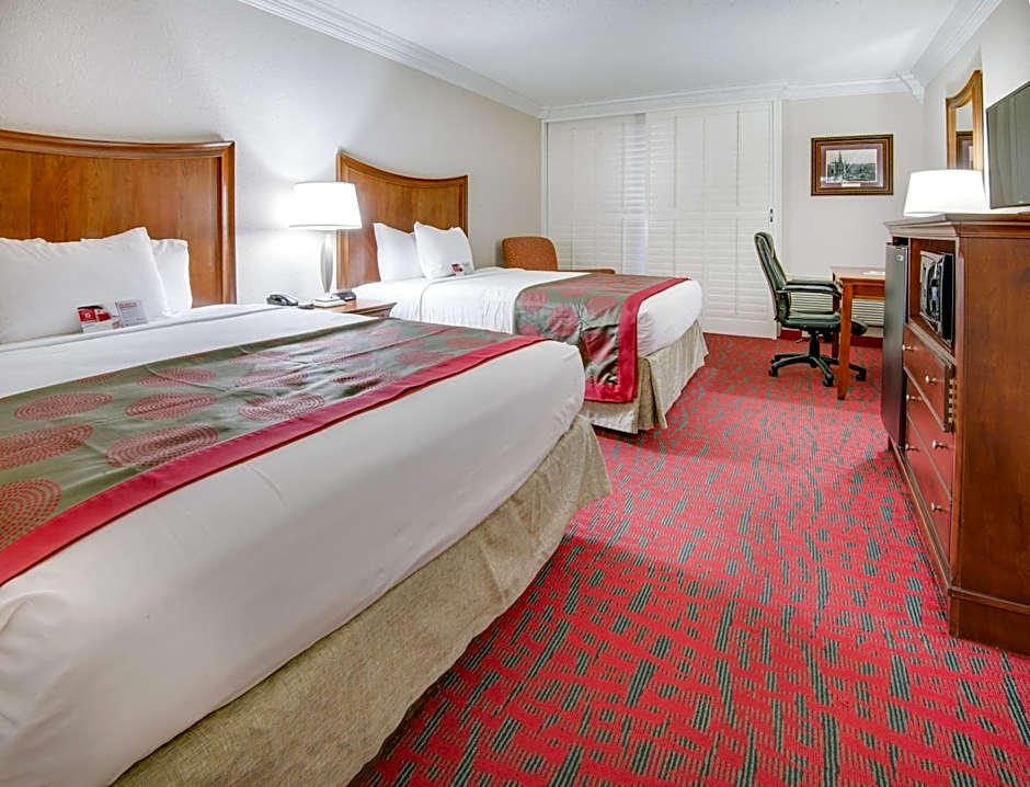 Ramada by Wyndham Metairie New Orleans Airport