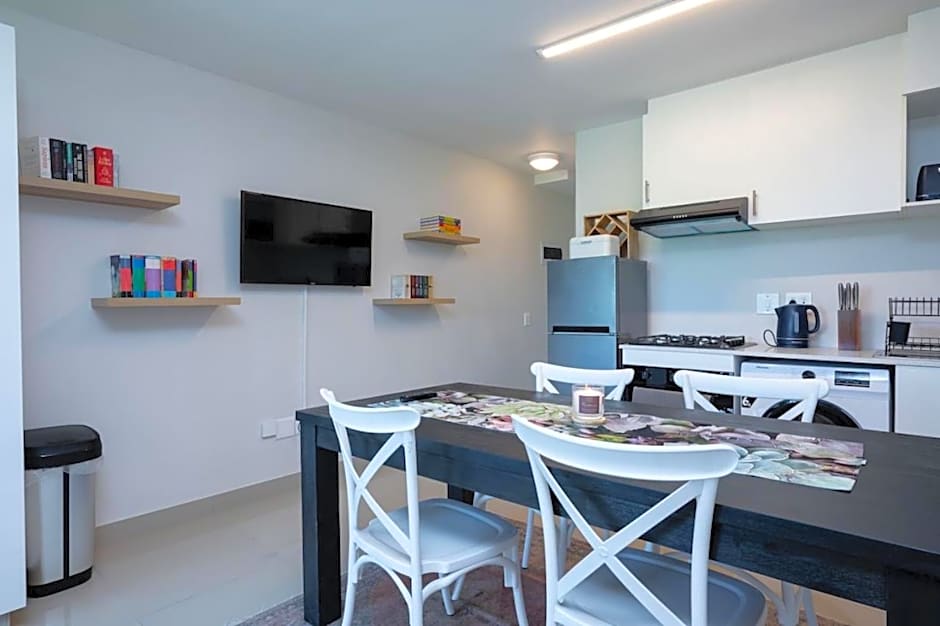 Cute and Cosy Studio Millennial 520