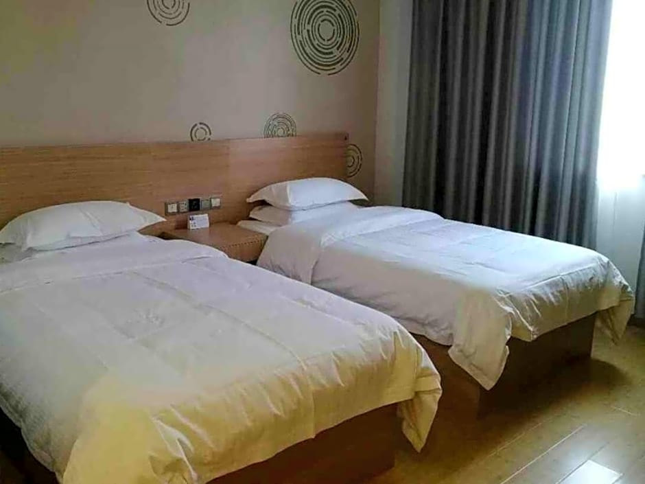GreenTree Inn Yancheng Dongtai Fuan Town Express Hotel