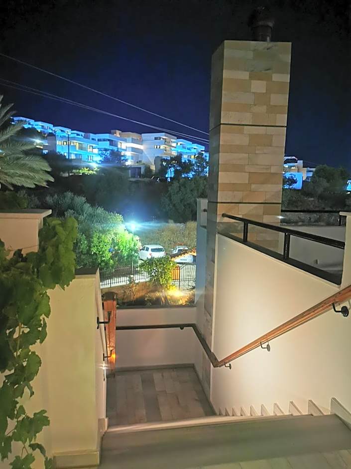 Vlycha Beach Apartments