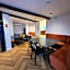 Carlton Hotel