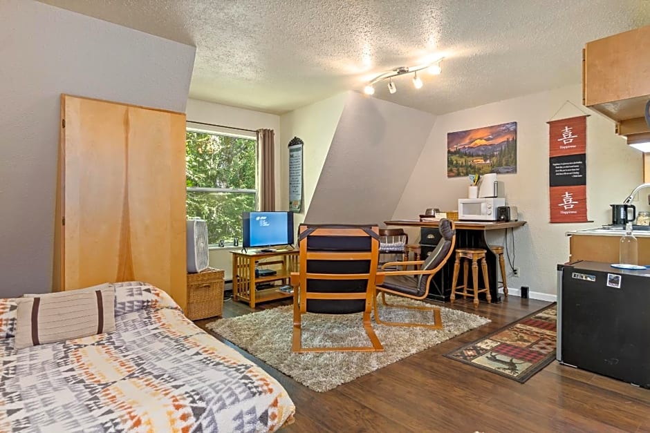 Mountain Meadows Inn