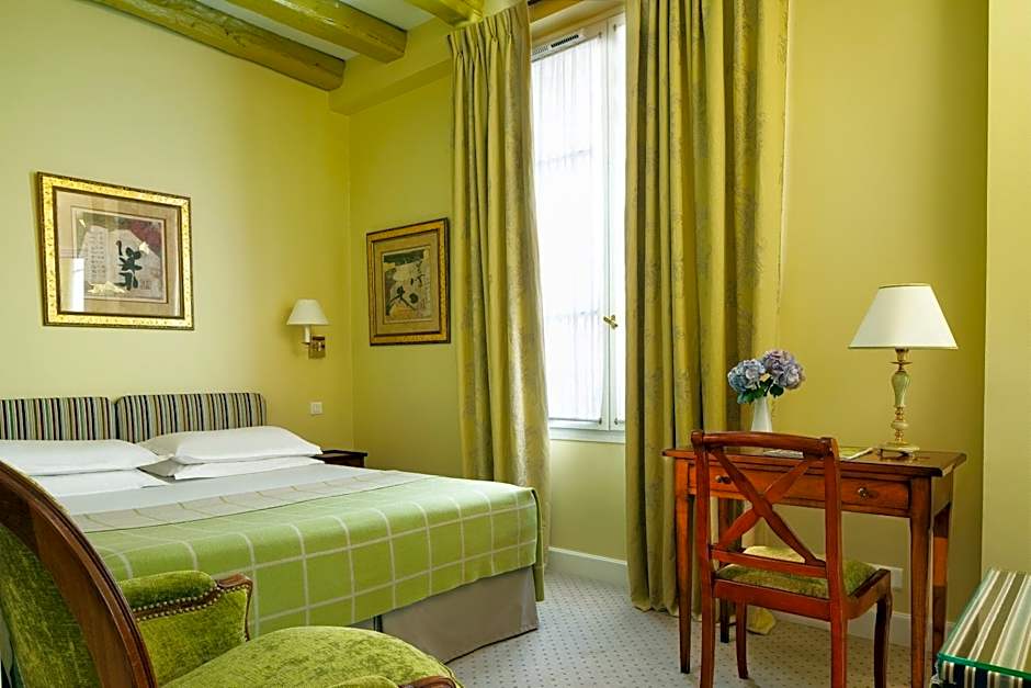 Le Relais Saint Honore