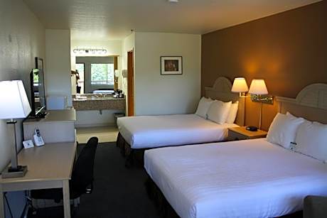 Queen Room with Two Queen Beds