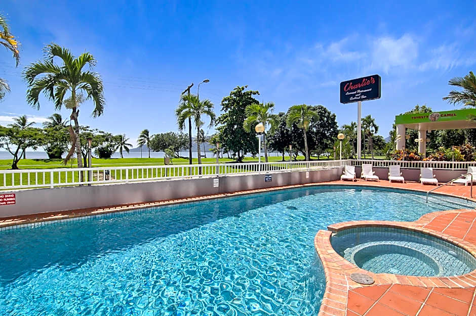Acacia Court Hotel