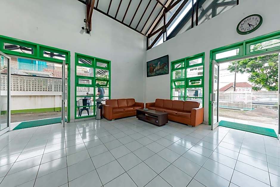 RedDoorz @ Jalan R.E. Martadinata Sukabumi