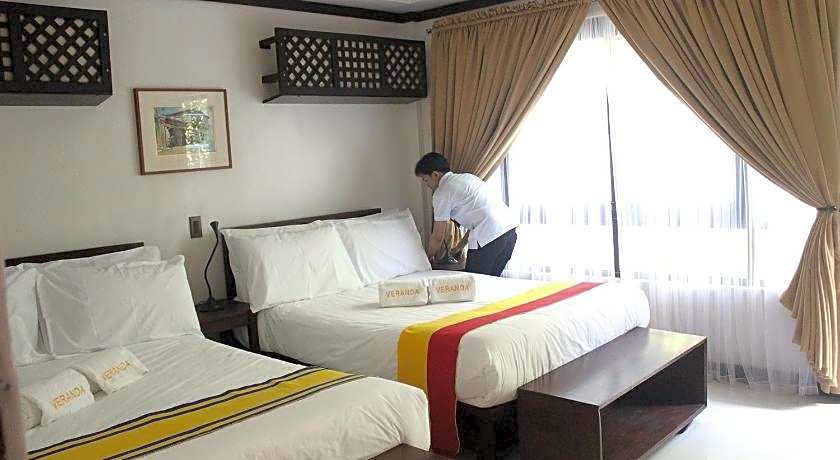 Veranda Suites and Restaurant
