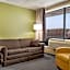 Super 8 by Wyndham Hearst ON