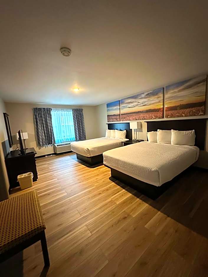 Days Inn and Suites by Wyndham Sikeston
