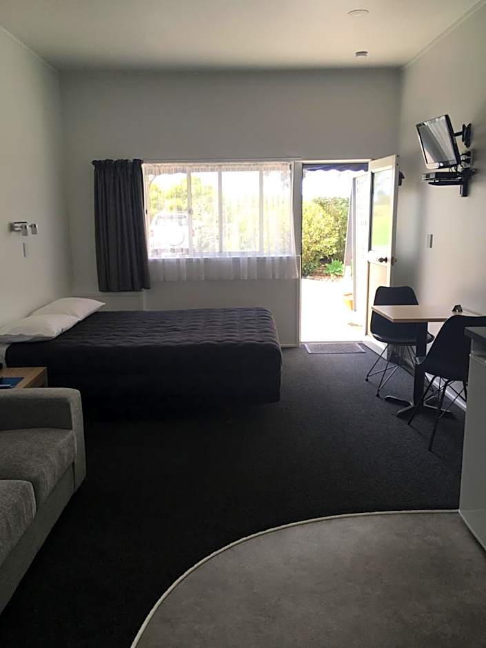 Pukenui Lodge Motel