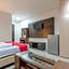 RedDoorz Plus near Sepinggan Airport 3 Balikpapan