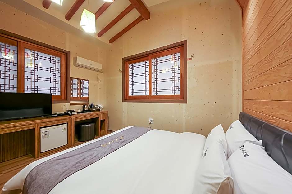 Hanok Hotel Kung