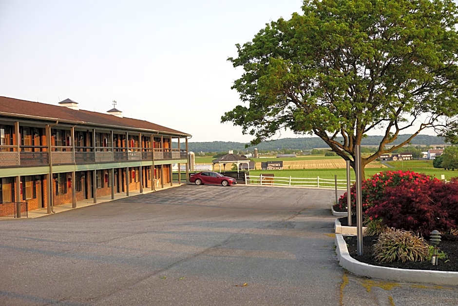 Harvest Drive Family Inn - Renovated Rooms
