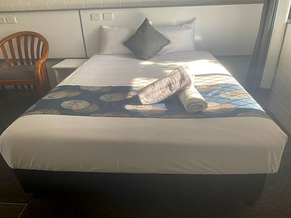 Allan Cunningham Motel