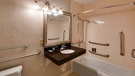 Queen Room with Bath Tub - Disability Access/Non-Smoking