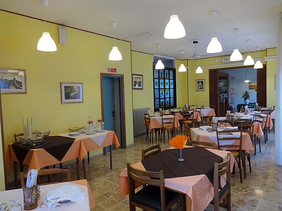 Hotel Saturno