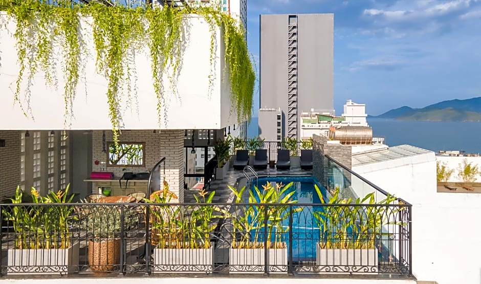 Aaron Boutique Hotel