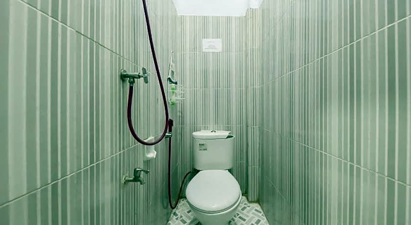 RedDoorz Syariah near Ramayana Mall Tarakan