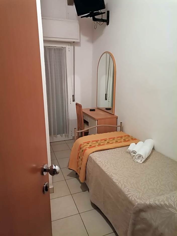 Hotel Alex