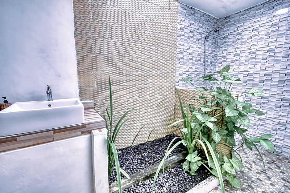 Komurd Lavender Bungalow