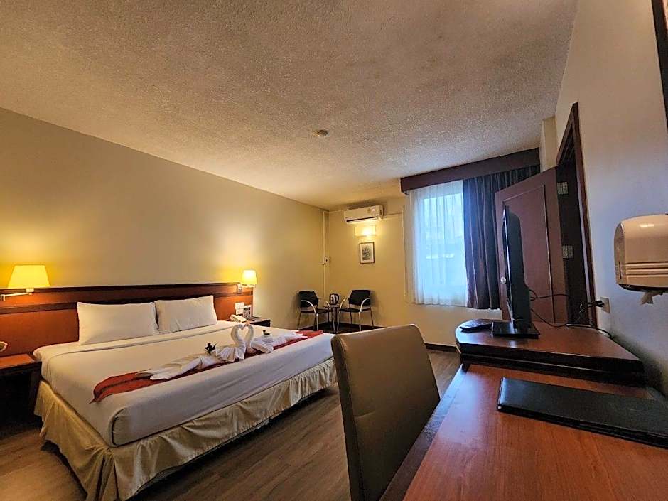 Hadyai Golden Crown Hotel