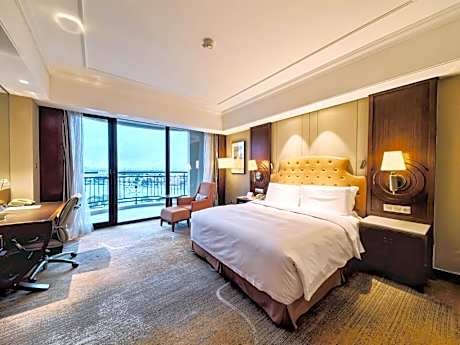 King Guest Room with Sea View