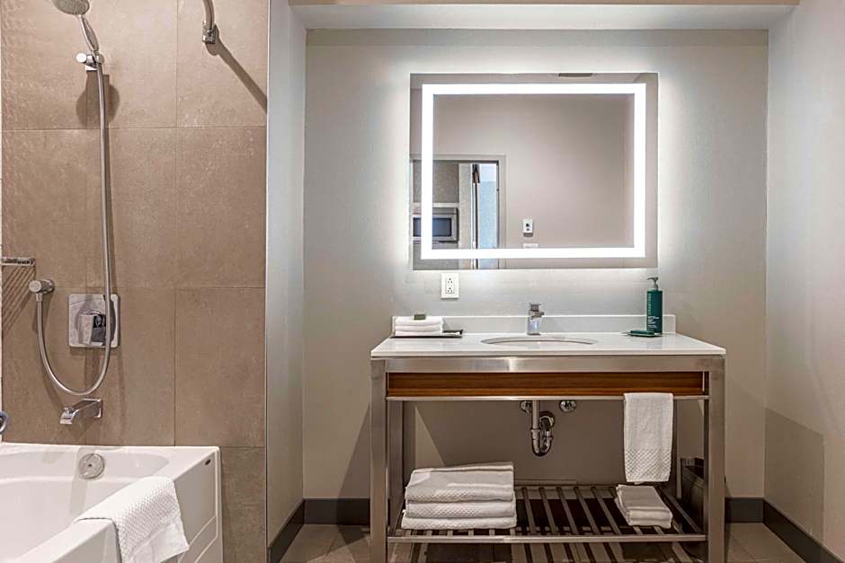 Hilton Montreal Laval