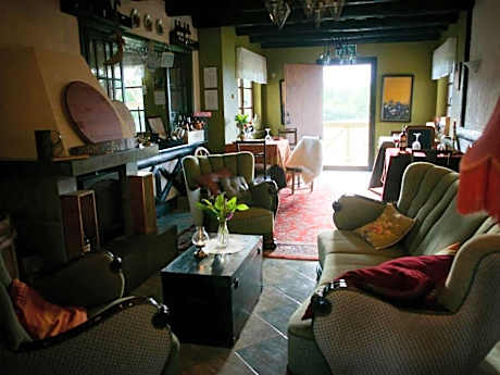 Luscher & Matiesen Muhu Winehouse