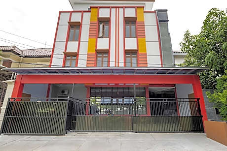 RedDoorz @ Jemursari Surabaya 2