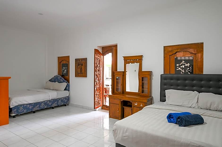 Ceria Guesthouse Seminyak Mitra RedDoorz