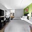 Quality Inn & Suites Gibsonia - Pittsburgh North