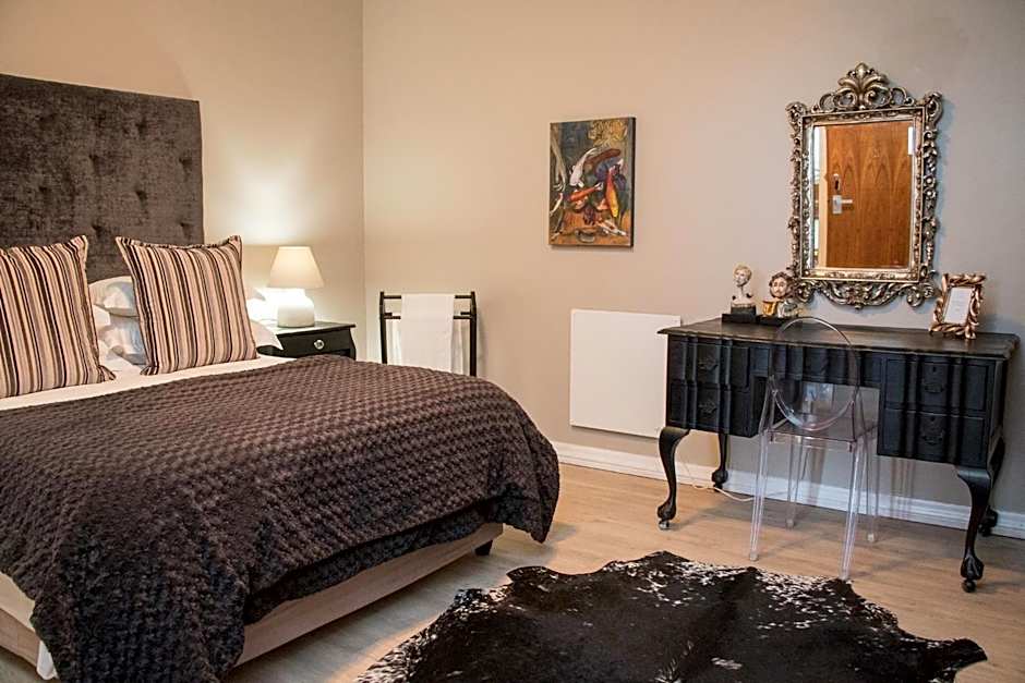 A' Queenslin Guesthouse