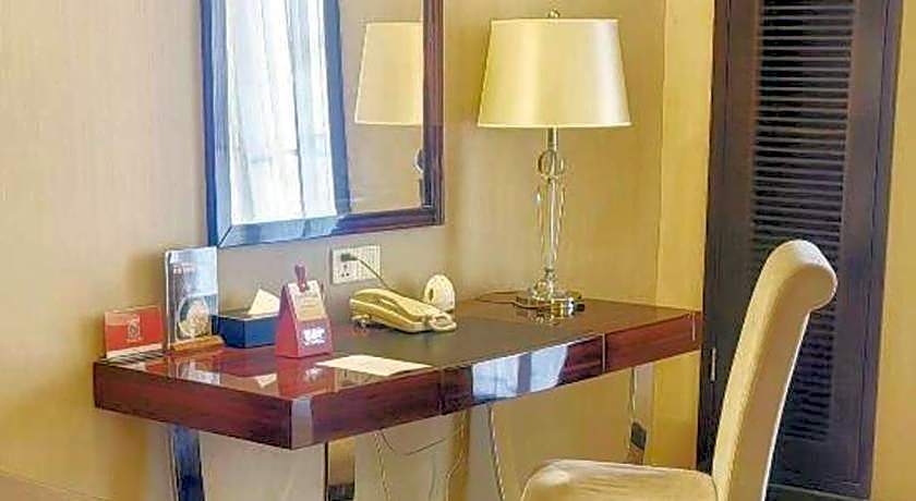 Country Garden Phoenix Hotel Yunfu