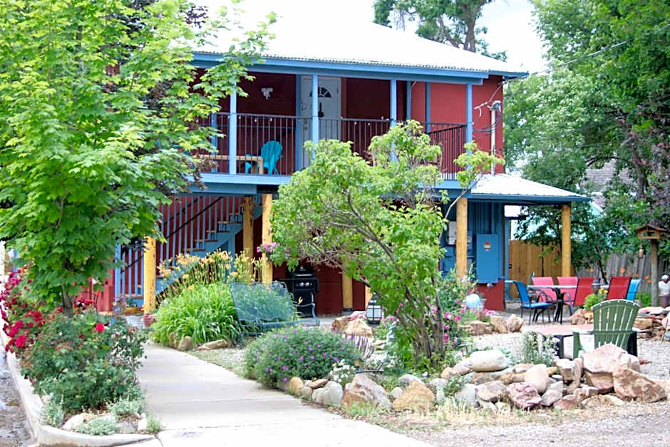 Mancos Inn