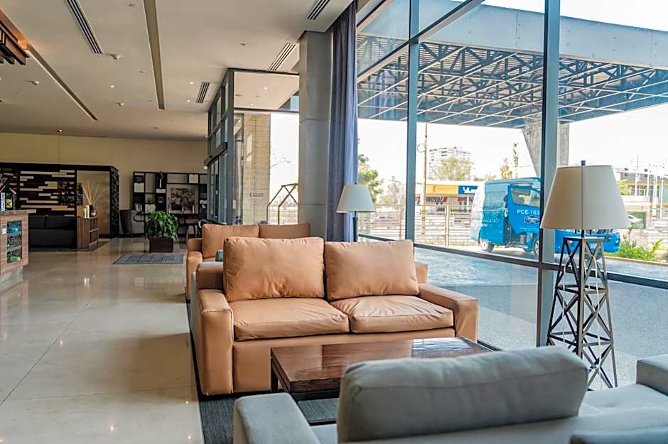 HAMPTON INN BY HILTON CELAYA