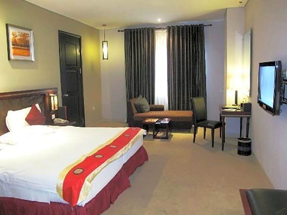 Gino Feruci Kebon Jati Bandung