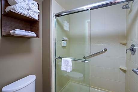 2 Queen 1 Bedroom Suite