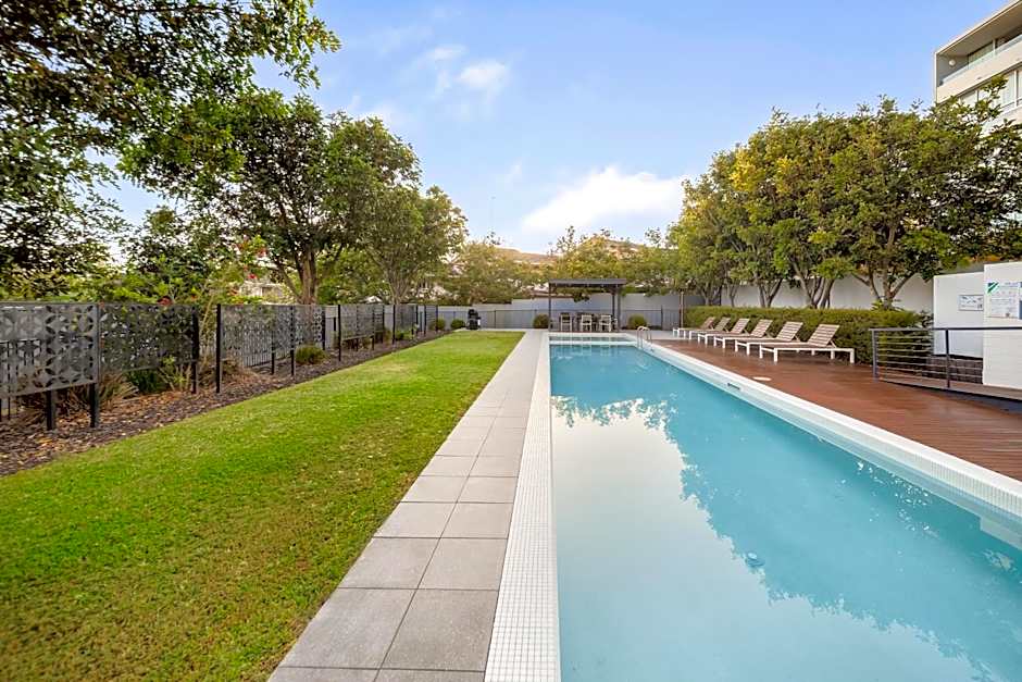 Oaks Nelson Bay Lure Suites