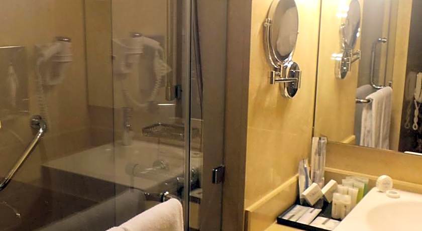 Amman Airport Hotel