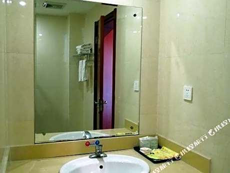 EakaHotel